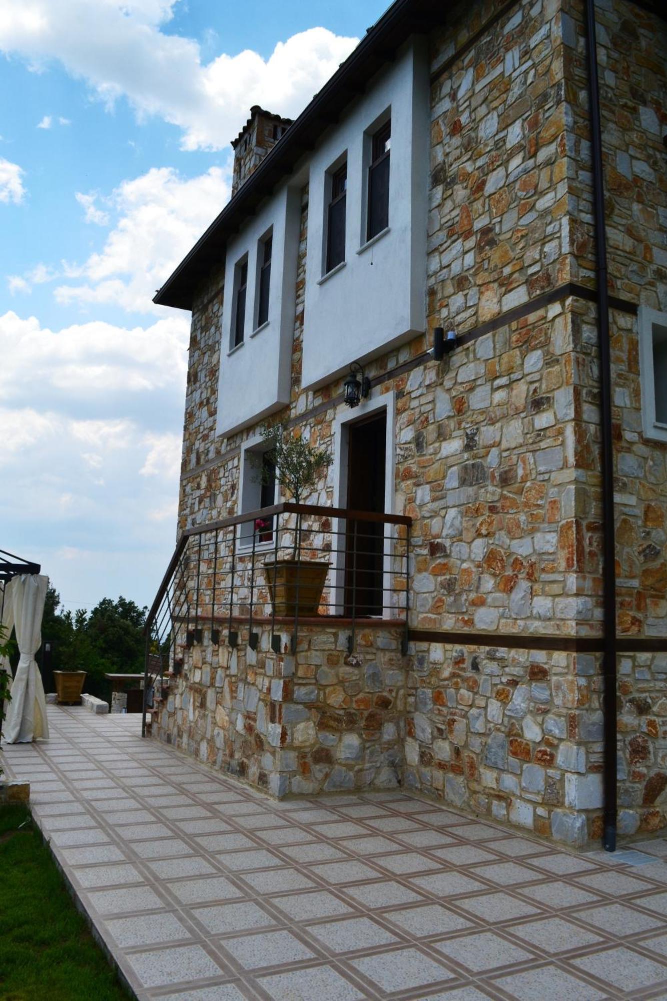 Evmorfes Villas Polygyros Exterior photo